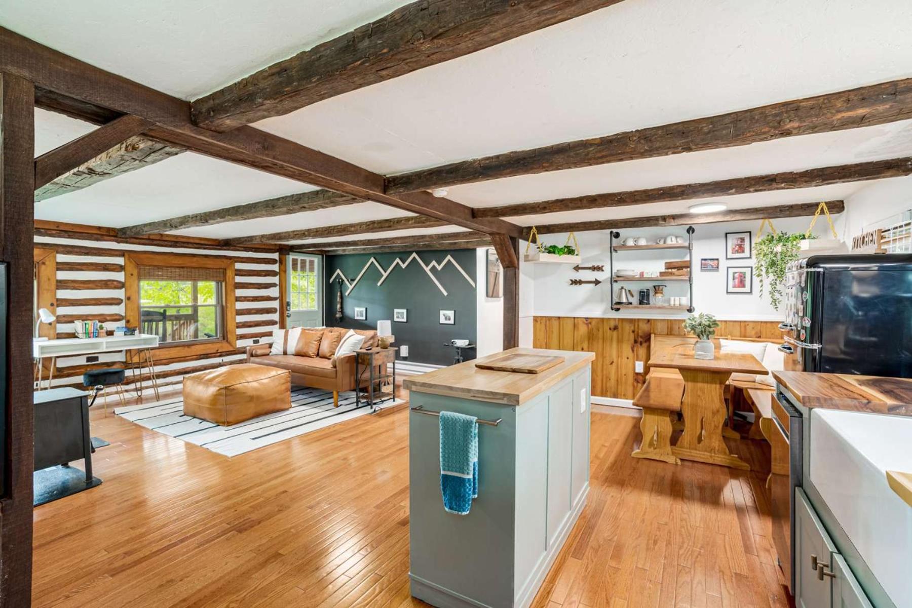 Modernized Log Cabin W Hot Tub Fire Pit & Views Berkeley Springs Luaran gambar